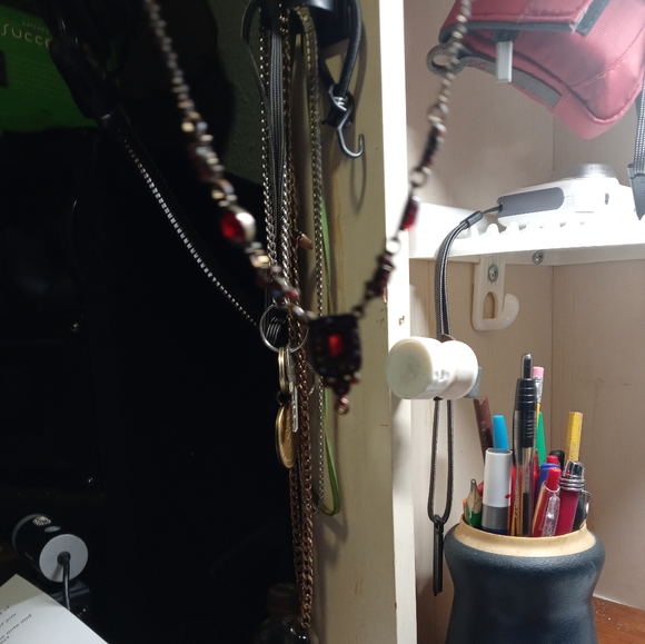 Necklace - Picture 2 of 2